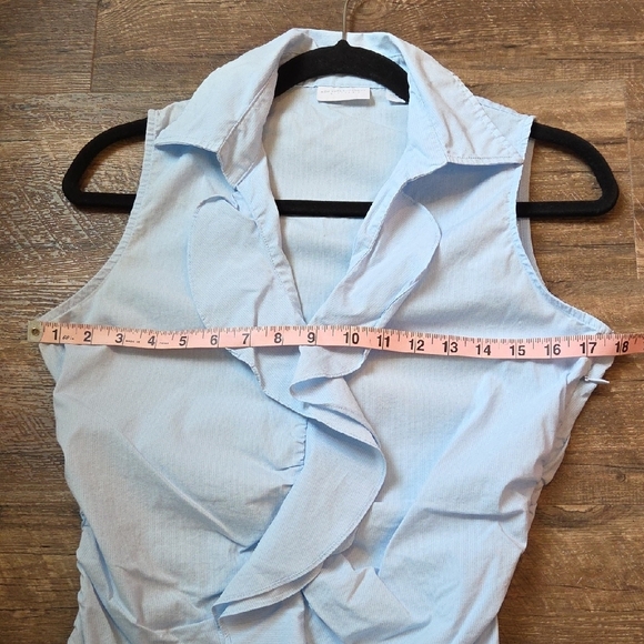 New York & Company Stretch Light Blue Ruched Ruffled Blouse Size Small - Picture 7 of 10